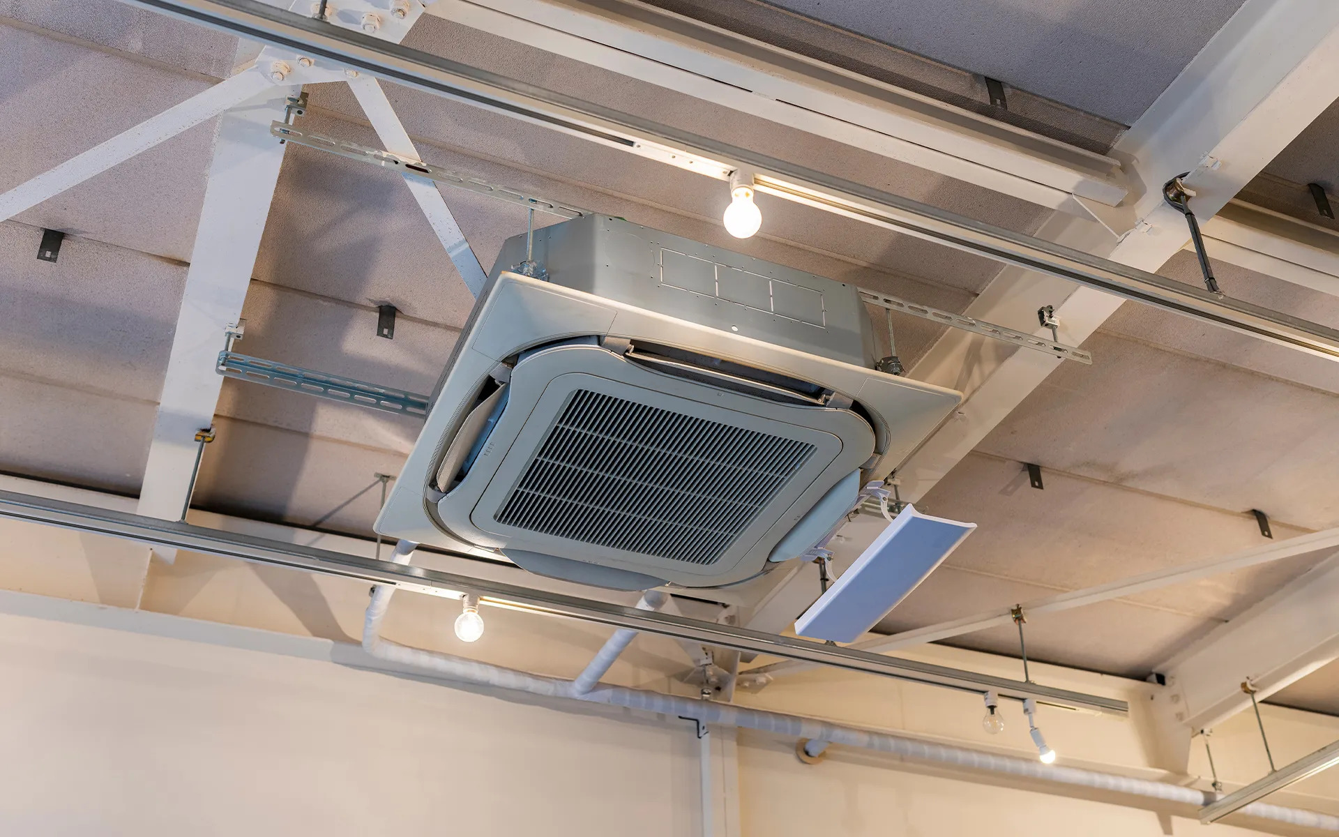 株式会社Liv Life.